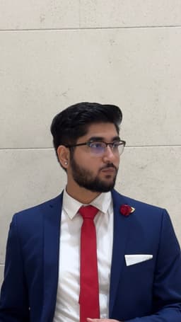 Arnav Talwani headshot